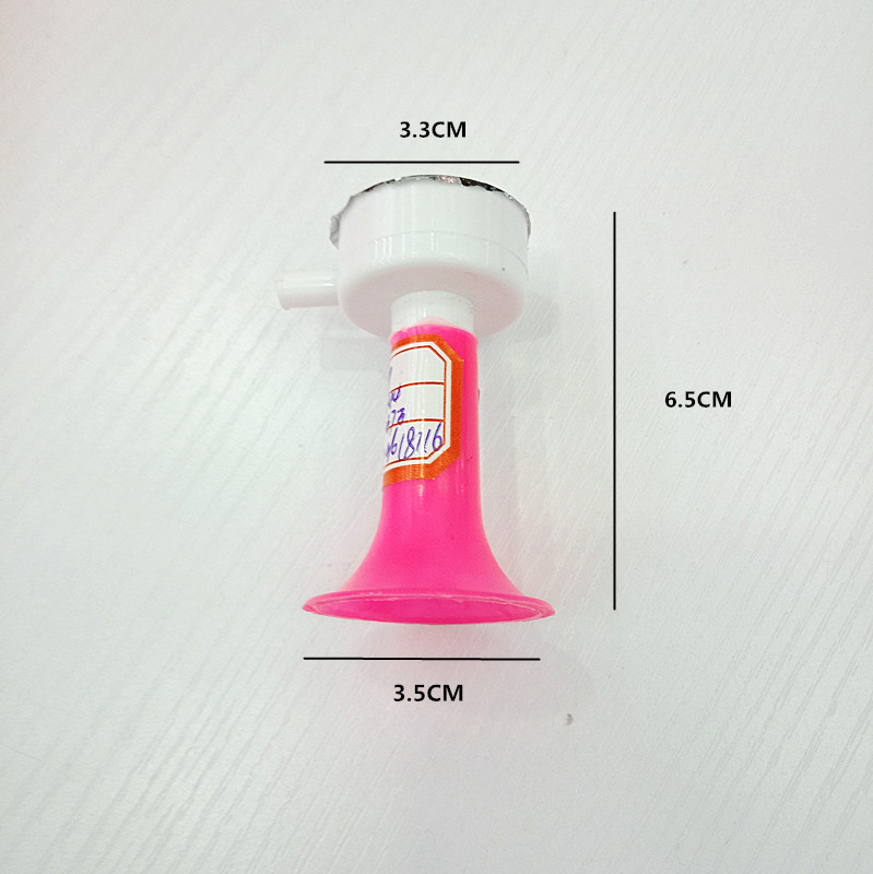 Toy wholesale small horn football World Cup plastic football whistle horn cheering 6.5CM