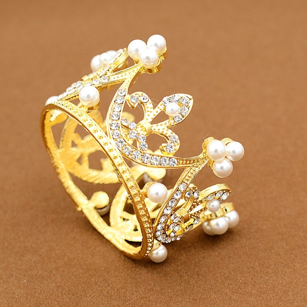 Children's round Cake Crown Gift Baking Decoration Accessories Birthday Alloy Pearl Small Hair Accessory Accessories and Decorations Children's round Cake Crown Gift Baking Decoration Accessories Birthday Alloy Pearl Small Hair Accessory Accessories and Decorations