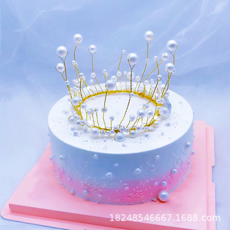 Factory Direct Handmade round Pearl Crown Cake Decoration Red Bright Frosted with Light Optional Birthday Crown