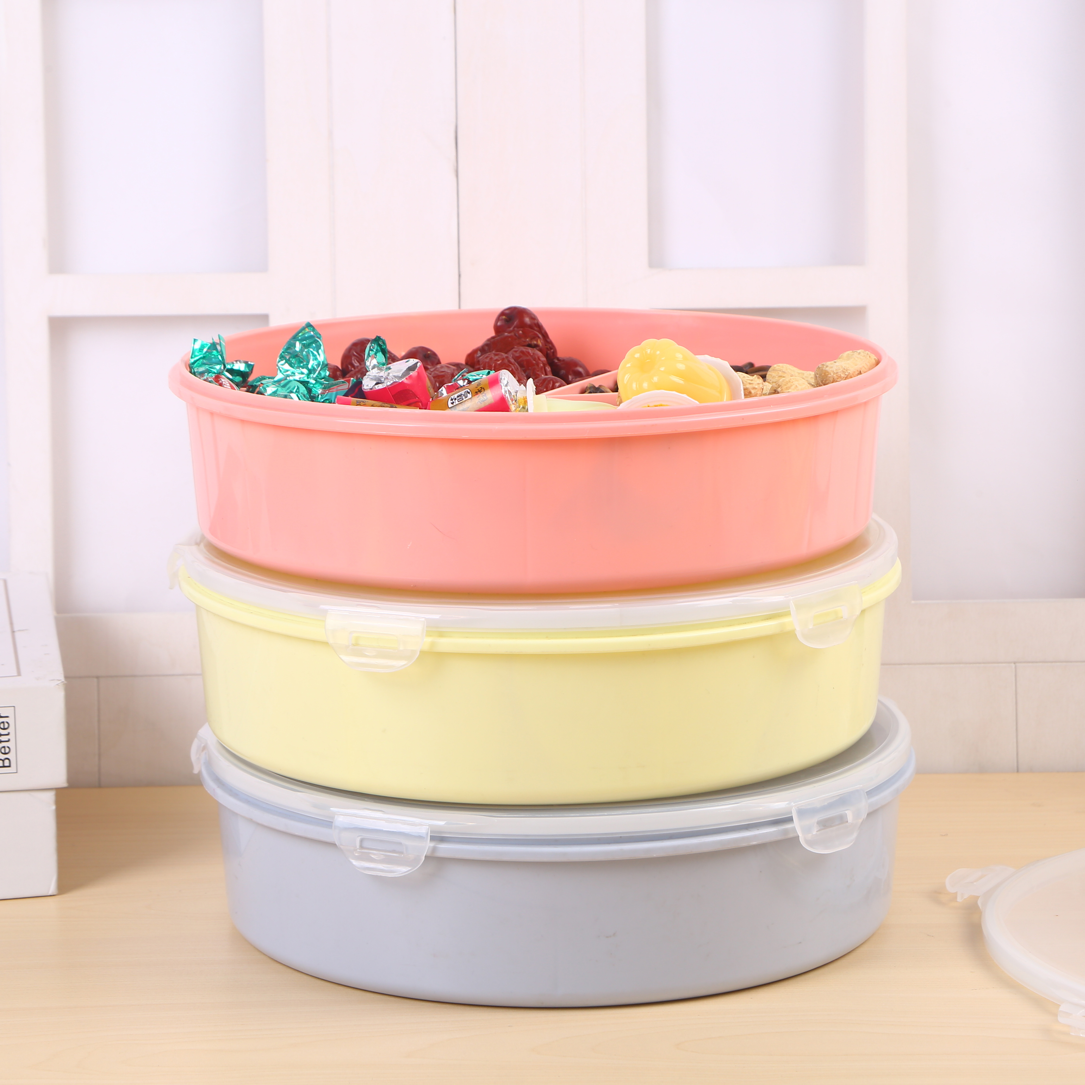 Compartment fruit tray dry fruit box with lid nut fruit candy box sealed container