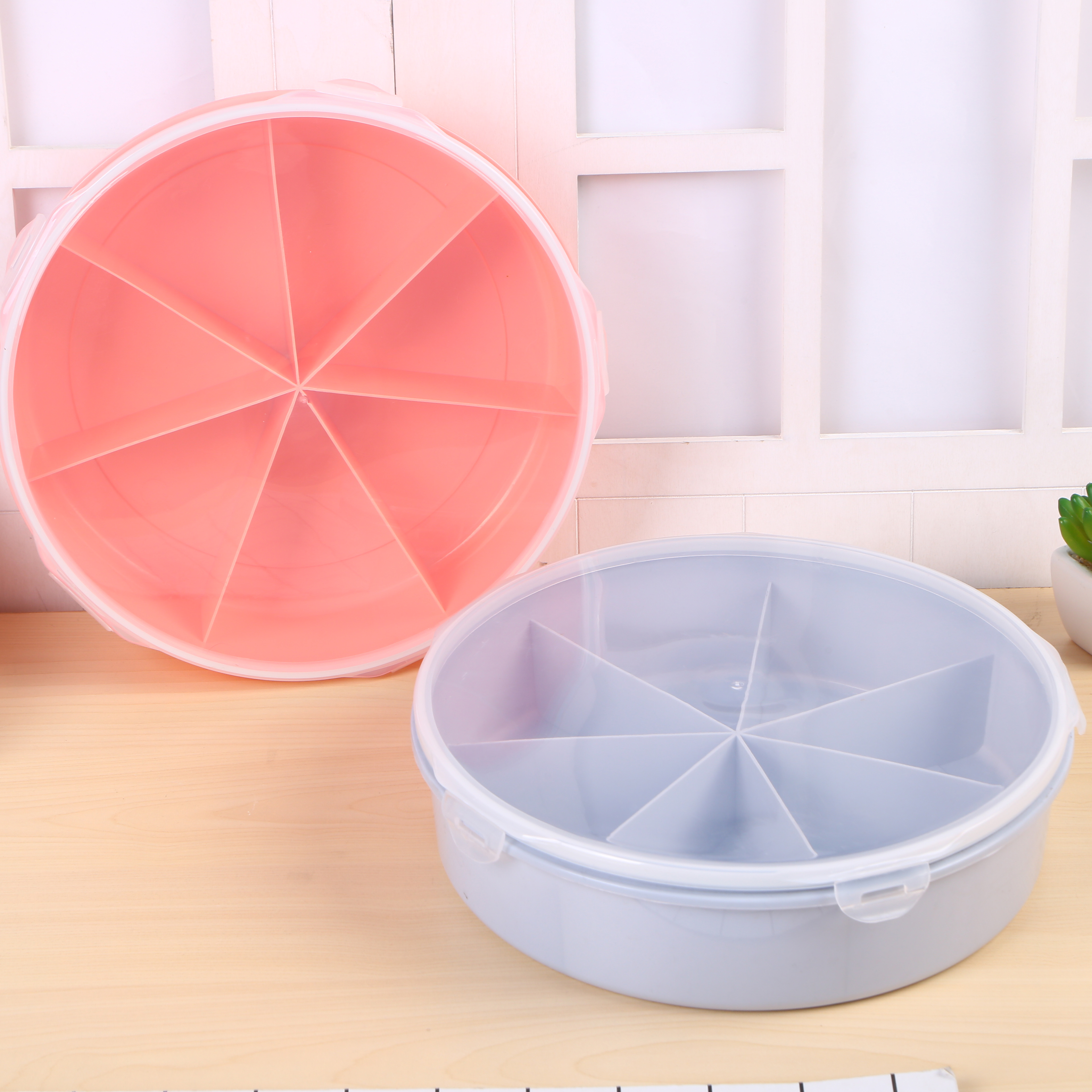 Compartment fruit tray dry fruit box with lid nut fruit candy box sealed container