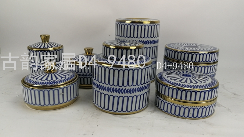 Crafts Decoration Ancient Rhyme Home Factory Creative Ceramic Vase Blue and White Porcelain Candy Box 9480