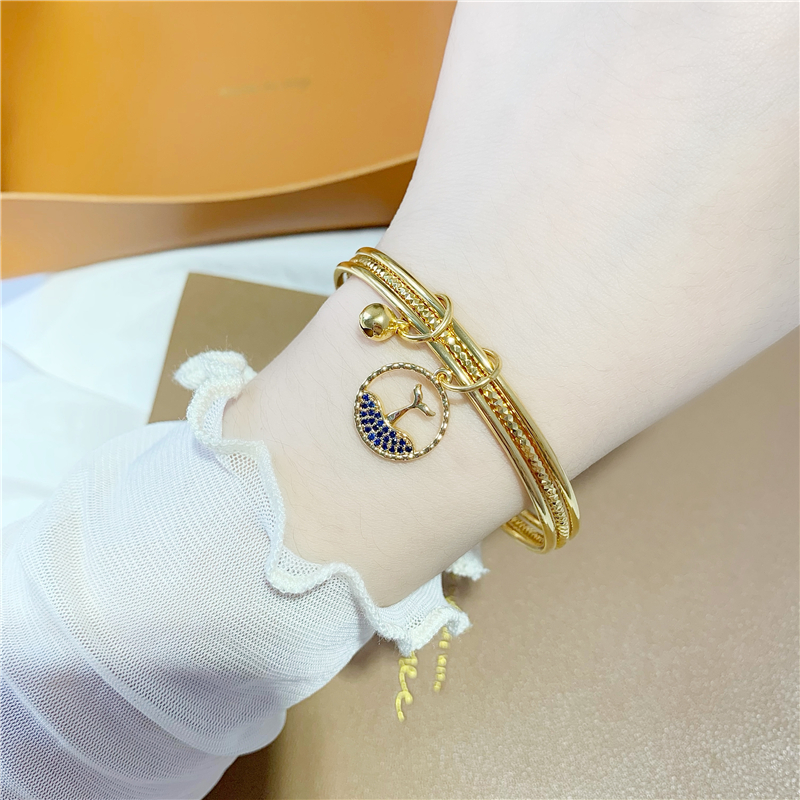 Sansheng Sanshi Elegant Blue Diamond Mermaid Tail Bracelet Wrist Ring Female No Color Fading Alluvial Gold Bell Thin Bracelet Sansheng Sanshi Elegant Blue Diamond Mermaid Tail Bracelet Wrist Ring Female No Color Fading Alluvial Gold Bell Thin Bracelet