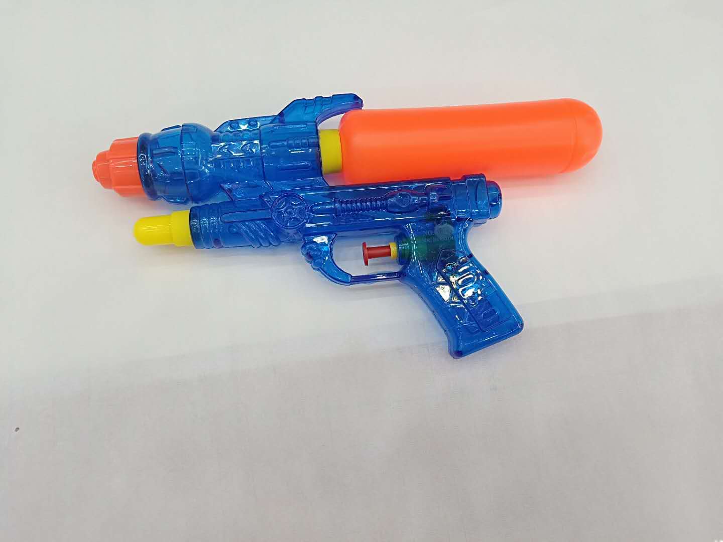 Summer children beach bathing drift water toys wrist water cannon children's toys water gun Summer children beach bathing drift water toys wrist water cannon children's toys water gun