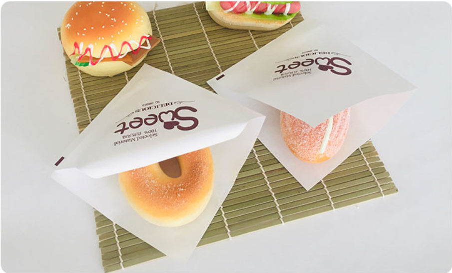 Factory Bread Simple Wrist Bag Paper Bag Customized L-Shaped Open Sandwich Triangle Bag Baking Oil-Proof Packaging Bag