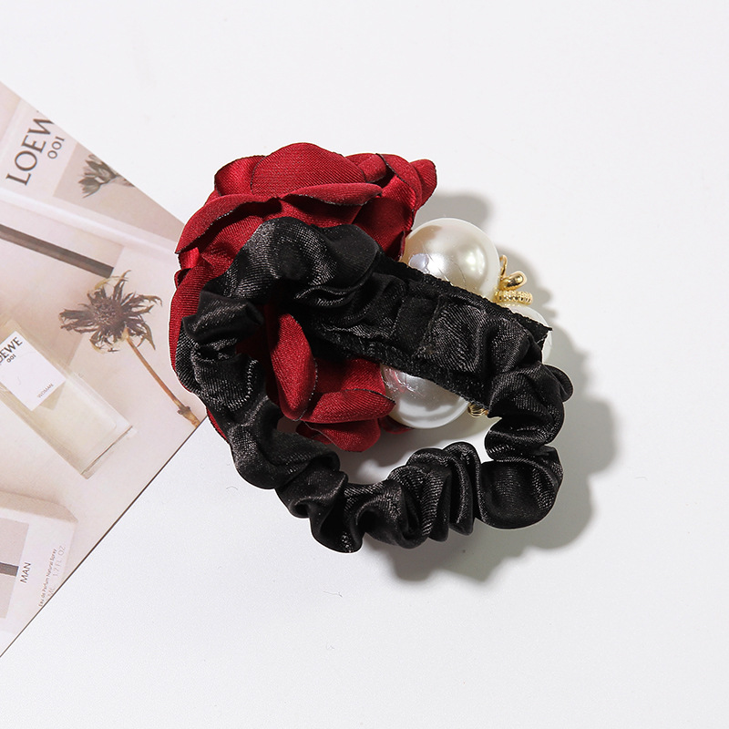 Korean version of fashion hair decoration large pearl rose flowers hair circle camellia hair rope headdress inlaid with Korean version of fashion hair decoration large pearl rose flowers hair circle camellia hair rope headdress inlaid with