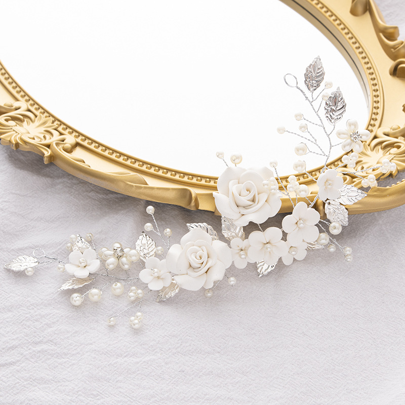 European and American Bride Headdress Flowers Wedding Hair Accessories Vine Silver Pearl Headband Bridal Hair Accessories for Women European and American Bride Headdress Flowers Wedding Hair Accessories Vine Silver Pearl Headband Bridal Hair Accessories for Women
