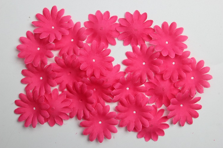 Diameter 4.0cm 13 Colors 200G/Pack Little Daisy Laminate Petals Bridal Headdress Flower Sprinkling Flowers Ornamental Flower Material Diameter 4.0cm 13 Colors 200G/Pack Little Daisy Laminate Petals Bridal Headdress Flower Sprinkling Flowers Ornamental Flower Material