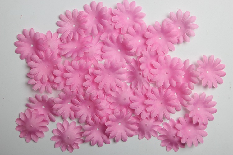 Diameter 4.0cm 13 Colors 200G/Pack Little Daisy Laminate Petals Bridal Headdress Flower Sprinkling Flowers Ornamental Flower Material Diameter 4.0cm 13 Colors 200G/Pack Little Daisy Laminate Petals Bridal Headdress Flower Sprinkling Flowers Ornamental Flower Material