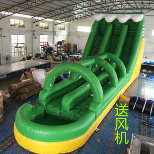 Bouncy castle is a custom-made children's snowboard-themed bouncy slide Bouncy castle is a custom-made children's snowboard-themed bouncy slide