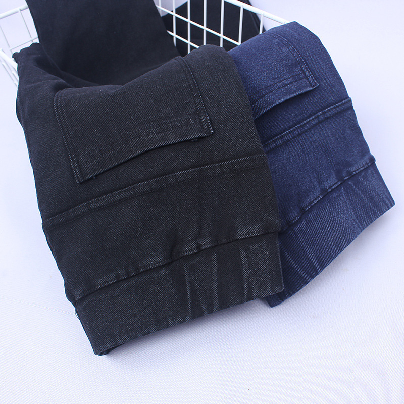 Manufacturer&#039;s direct selling of The Spring 2020 New women&#039;s wear is 300 jin of large size jeans with high bouncy little feet and a pair of pencil trousers