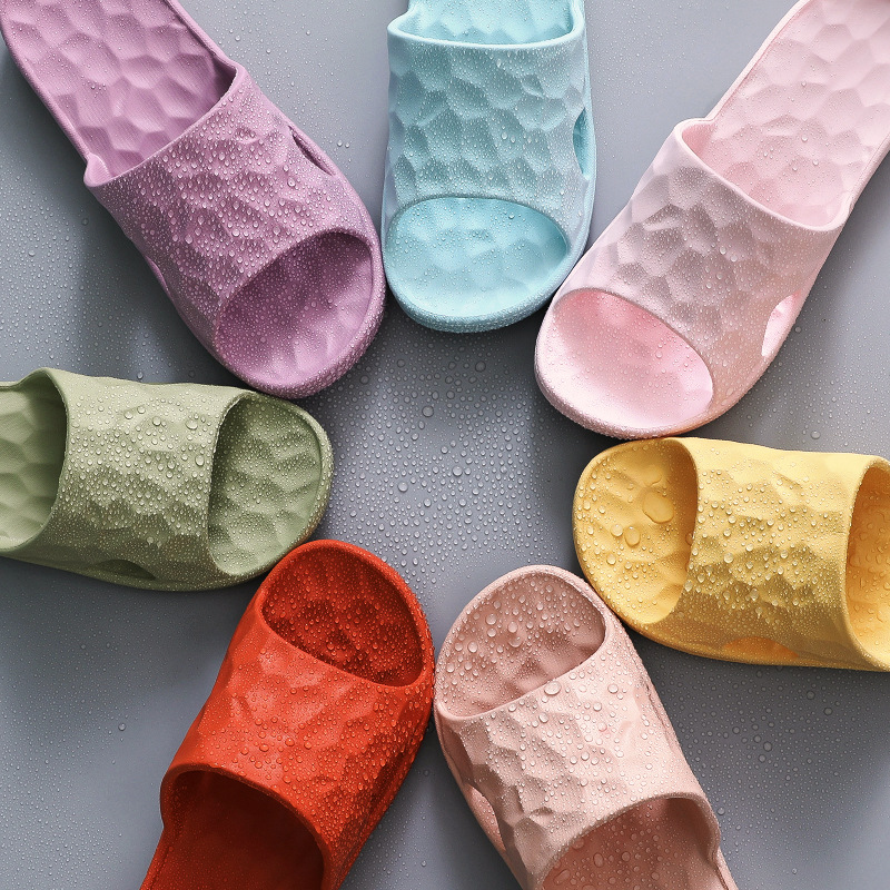 Water Cube Bouncy Bathroom Slippers Summer Soft Bottom Home Slippers Female Antibacterial Home Bath Couples Sandals