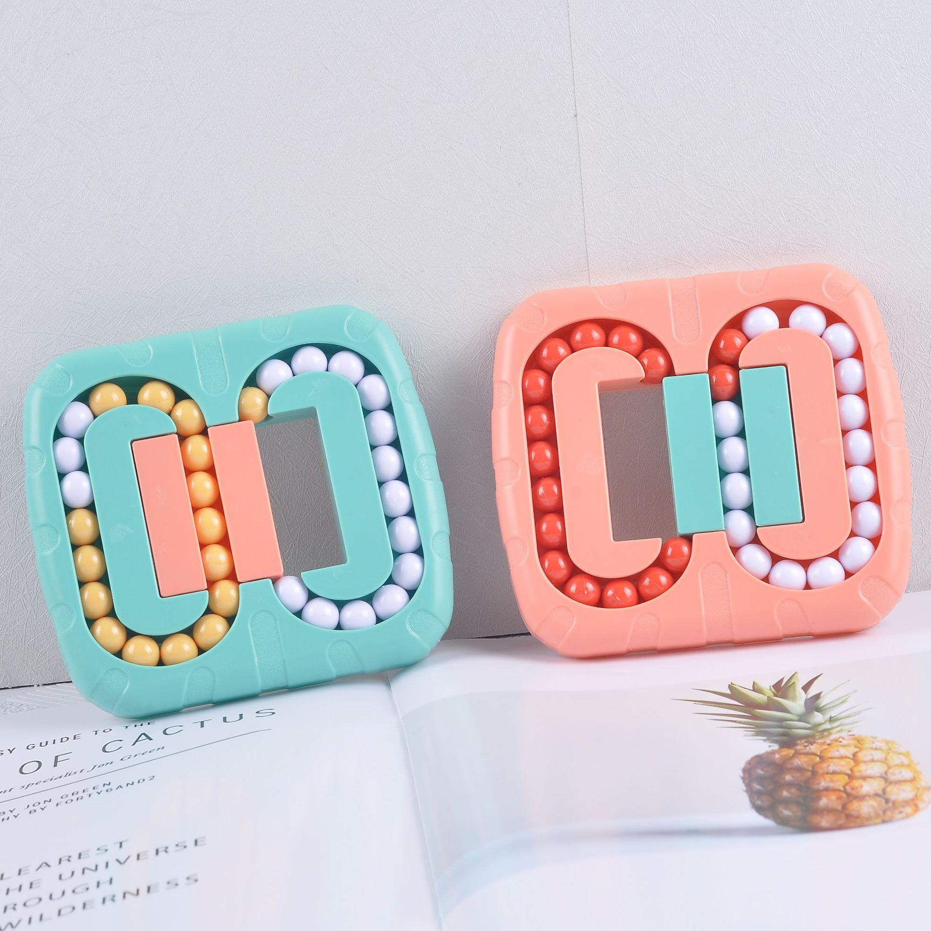 New Children's Kindergarten Magic Group Small Magic Bean Toy Rotating Plane Ball Gyro Fun Cube Magic Bean Cross-Border