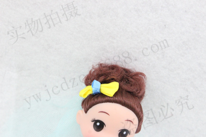 Selling six one children 's day gift toys wholesale Barbie doll key pendant car ornaments dolls Selling six one children 's day gift toys wholesale Barbie doll key pendant car ornaments dolls