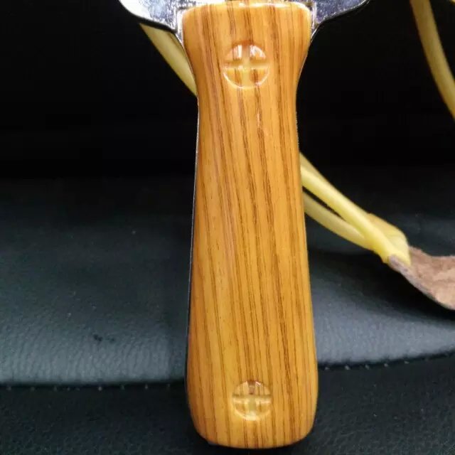 Wood Wolf slingshot three shares pearl adult outdoor monopoly slingshot slingshot slingshot