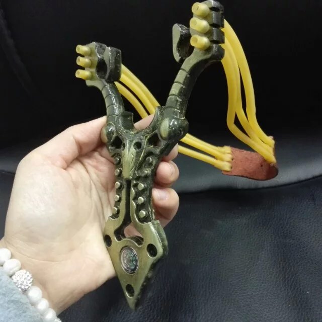 Jinniuwang slingshot 3 shares of Yiwu purchase the Pearl adult outdoor slingshot slingshot slingshot wholesale