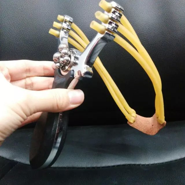 Bruce Lee vacuum bead slingshot 3 shares pearl wholesale Yiwu slingshot slingshot slingshot wholesale and retail Bruce Lee vacuum bead slingshot 3 shares pearl wholesale Yiwu slingshot slingshot slingshot wholesale and retail