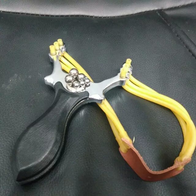 Bruce Lee vacuum bead slingshot 3 shares pearl wholesale Yiwu slingshot slingshot slingshot wholesale and retail Bruce Lee vacuum bead slingshot 3 shares pearl wholesale Yiwu slingshot slingshot slingshot wholesale and retail