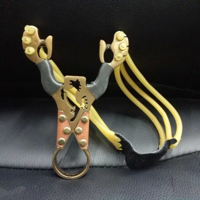Wrapping horse 3 shares of Yiwu purchase the Pearl adult outdoor slingshot slingshot slingshot wholesale