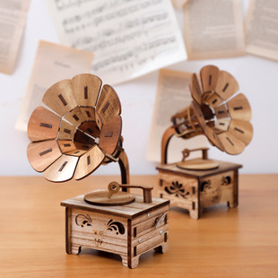 Wooden Hand Music Box Music Box Sky City Children's Birthday Gifts Girls Little Creative Gifts for Girlfriend