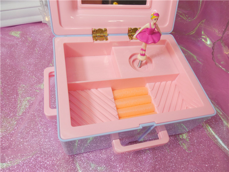 Retro girl heart birthday music box girls gift bestie girls children's suitcase music box Retro girl heart birthday music box girls gift bestie girls children's suitcase music box