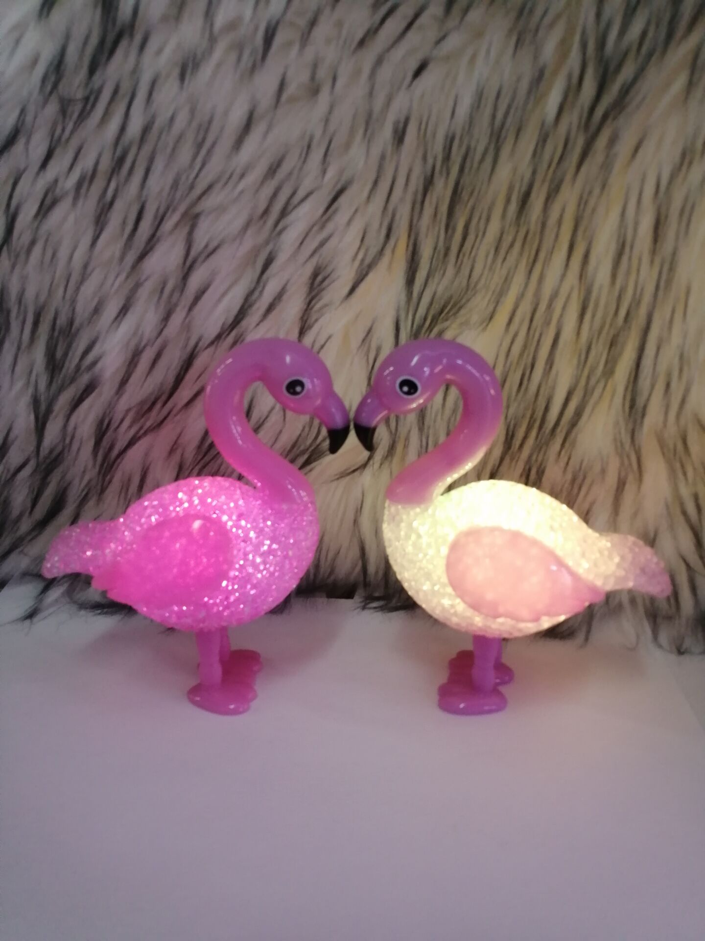 Flamingo cartoon animal colorful crystal pellet lamp LED rice lamp gift pendant creative gift Flamingo cartoon animal colorful crystal pellet lamp LED rice lamp gift pendant creative gift