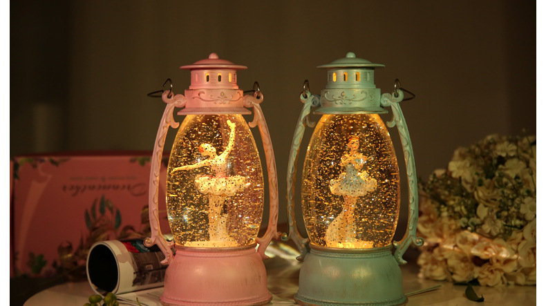 WJL-901A Oval Barn Lantern Led Night Light Crystal Storm Lantern Crystal Ball Music Box Xuyuan Crystal Storm Lantern