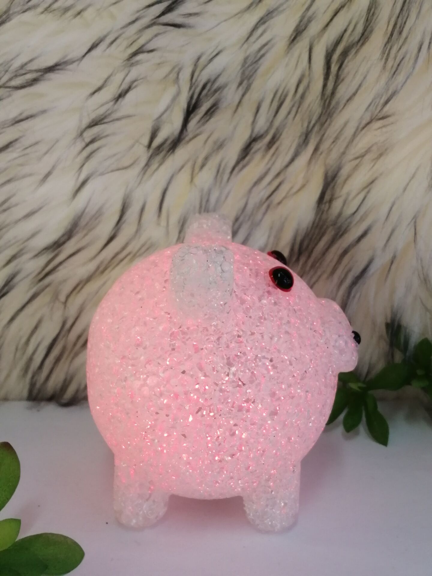 Fat pig cartoon animal colorful crystal grain lamp LED rice grain lamp gift pendant creative gift