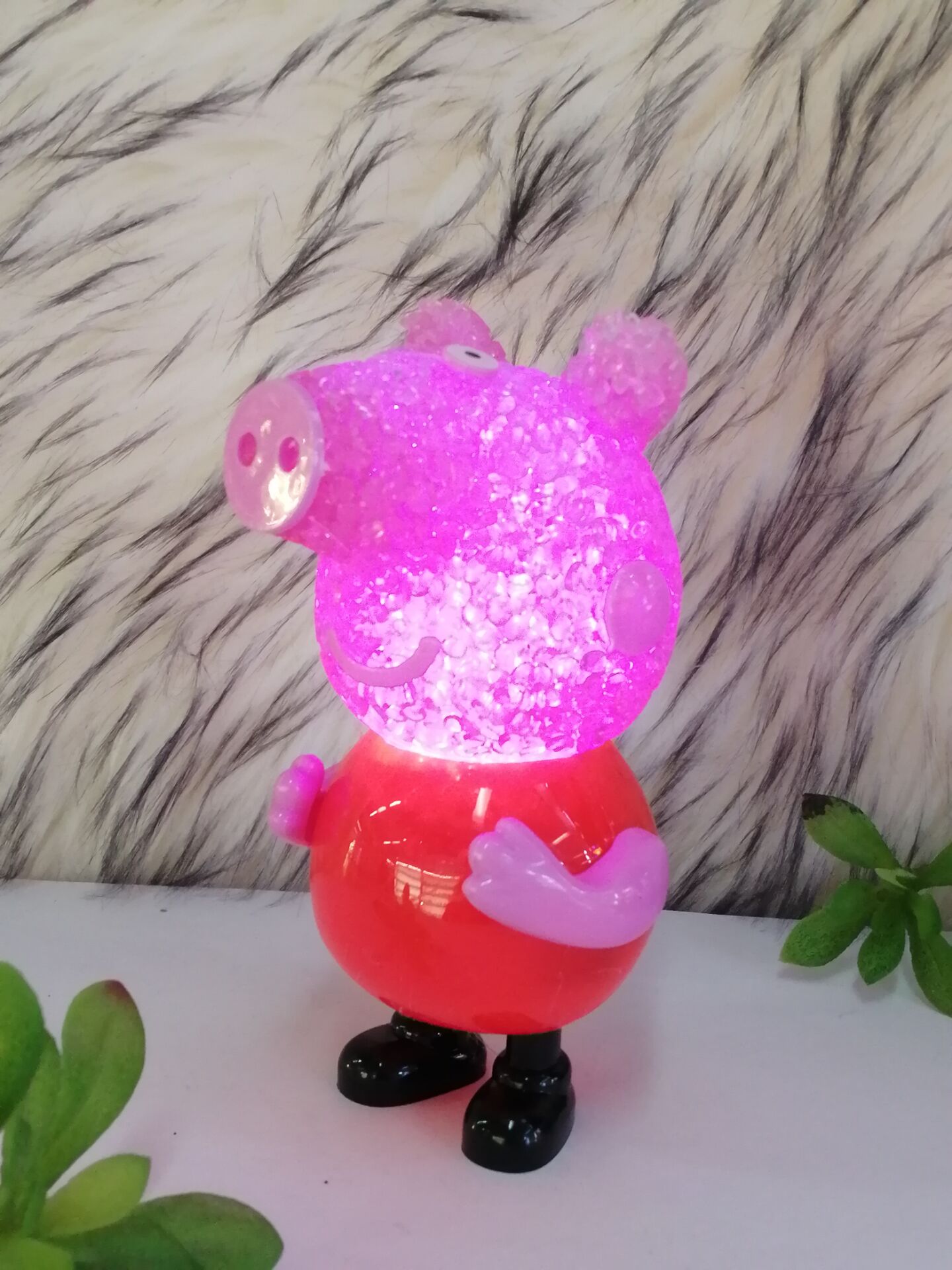 Pig little sister cartoon animal colorful crystal grain lamp LED rice grain lamp gift pendant creative gift