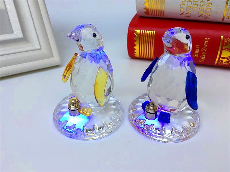 Crystal Penguin Colorful Light Luminous Small Animal Craft Gift Students' Birthday Present Small Product Promotion Customization