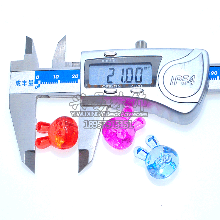 Color transparent acrylic crystal gem animal modeling rabbit head back hole children DIY beads jin about 240 a