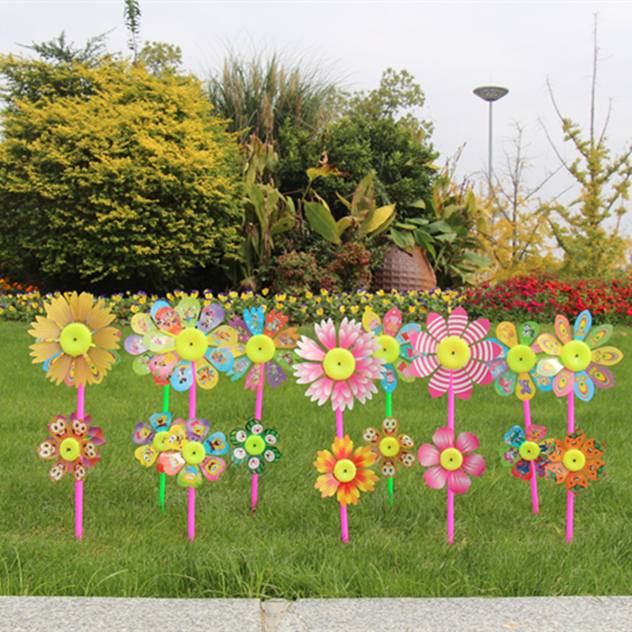 New Six Smiley Windmill Children's Creative Outdoor Traditional Nostalgic Cartoon Toy Windmill Stall Supply Wholesale