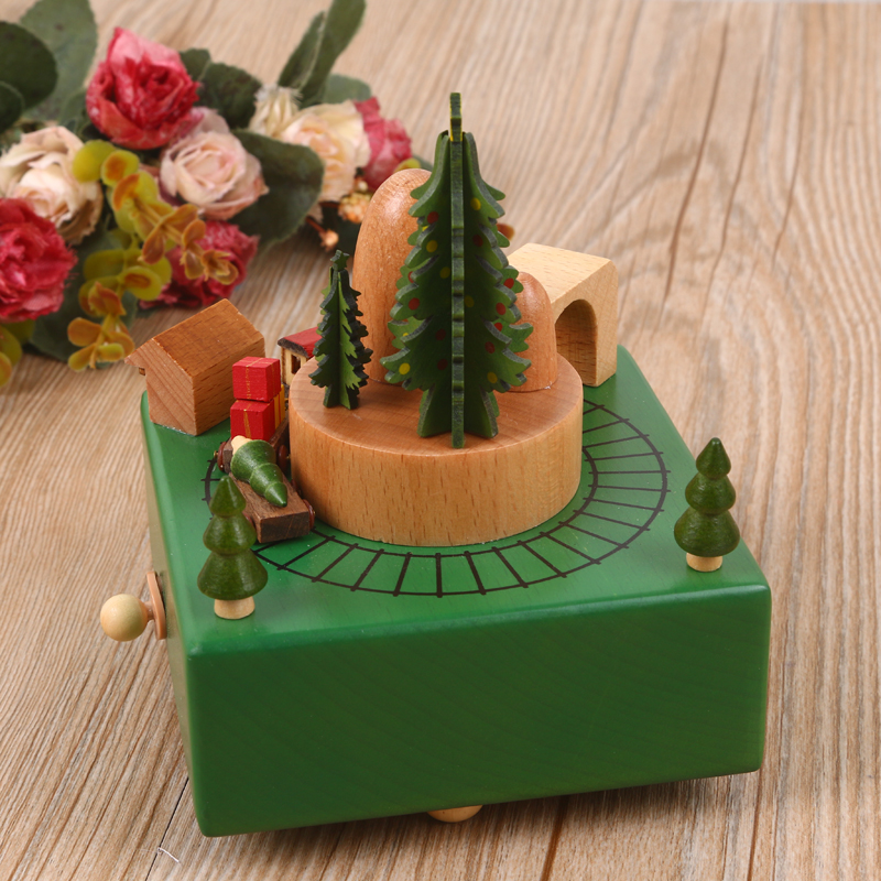 Creative birthday gift Christmas train box music box zhi lie trading co. LTD