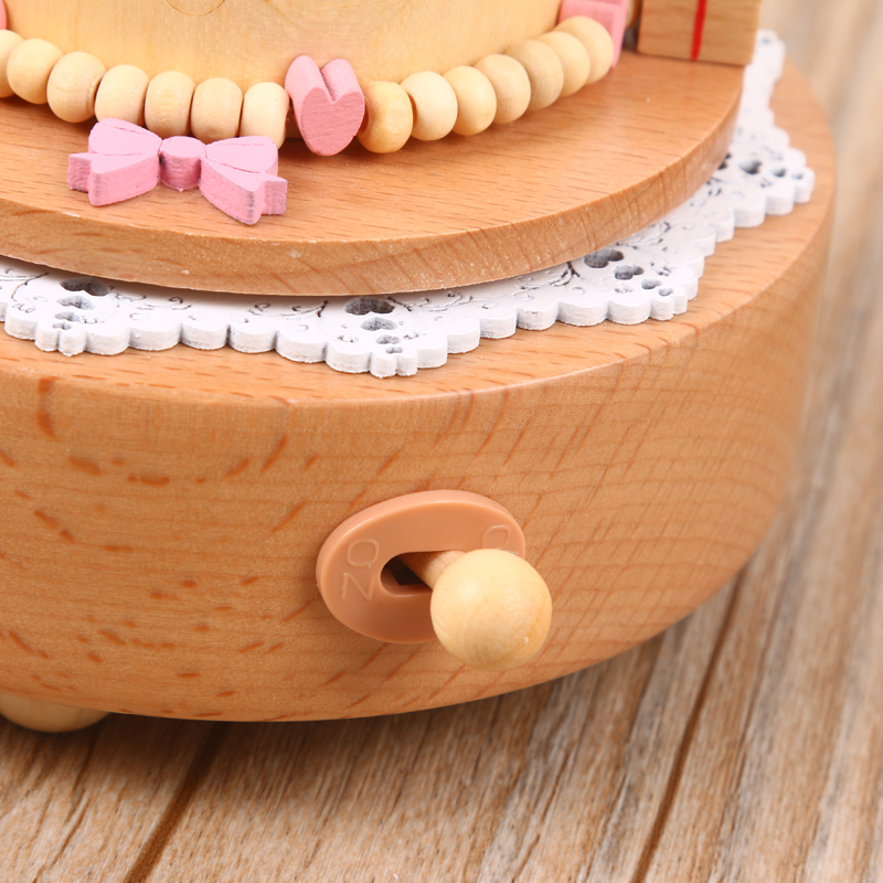 Music box of birthday cake Music box of eight-tone box real wood gift box for little girl&#039;s birthday gift box packaging