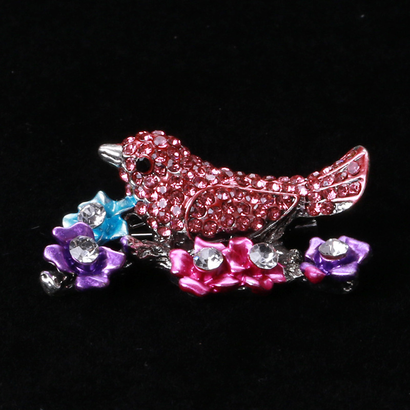 Factory Wholesale Europe and America Creative Animal Corsage Bird over Crystal Brooch Cross-Border Foreign Trade Clothing Accessories Pin Factory Wholesale Europe and America Creative Animal Corsage Bird over Crystal Brooch Cross-Border Foreign Trade Clothing Accessories Pin