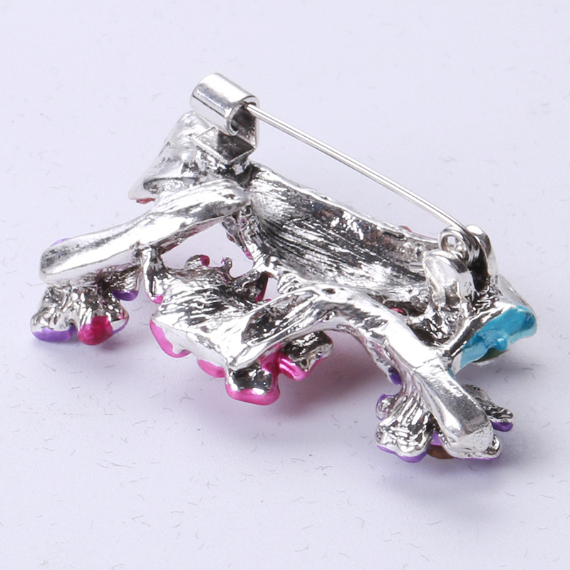 Factory Wholesale Europe and America Creative Animal Corsage Bird over Crystal Brooch Cross-Border Foreign Trade Clothing Accessories Pin Factory Wholesale Europe and America Creative Animal Corsage Bird over Crystal Brooch Cross-Border Foreign Trade Clothing Accessories Pin