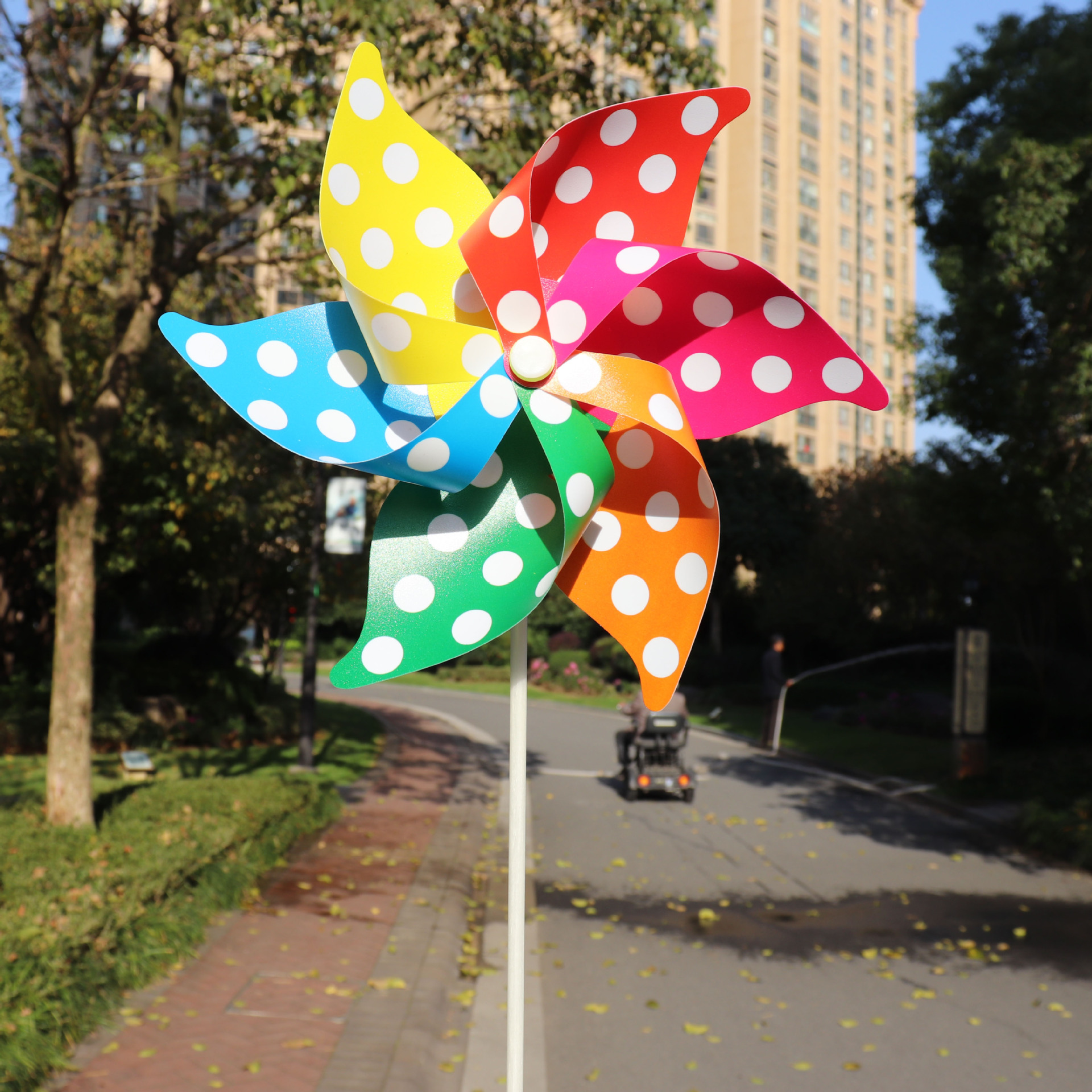 21cm Six-Leaf Colorful Striped Windmill Wedding Advertising Decoration Festival Scan Code Gift Children&#039;s Real Estate Outdoor Plug-in