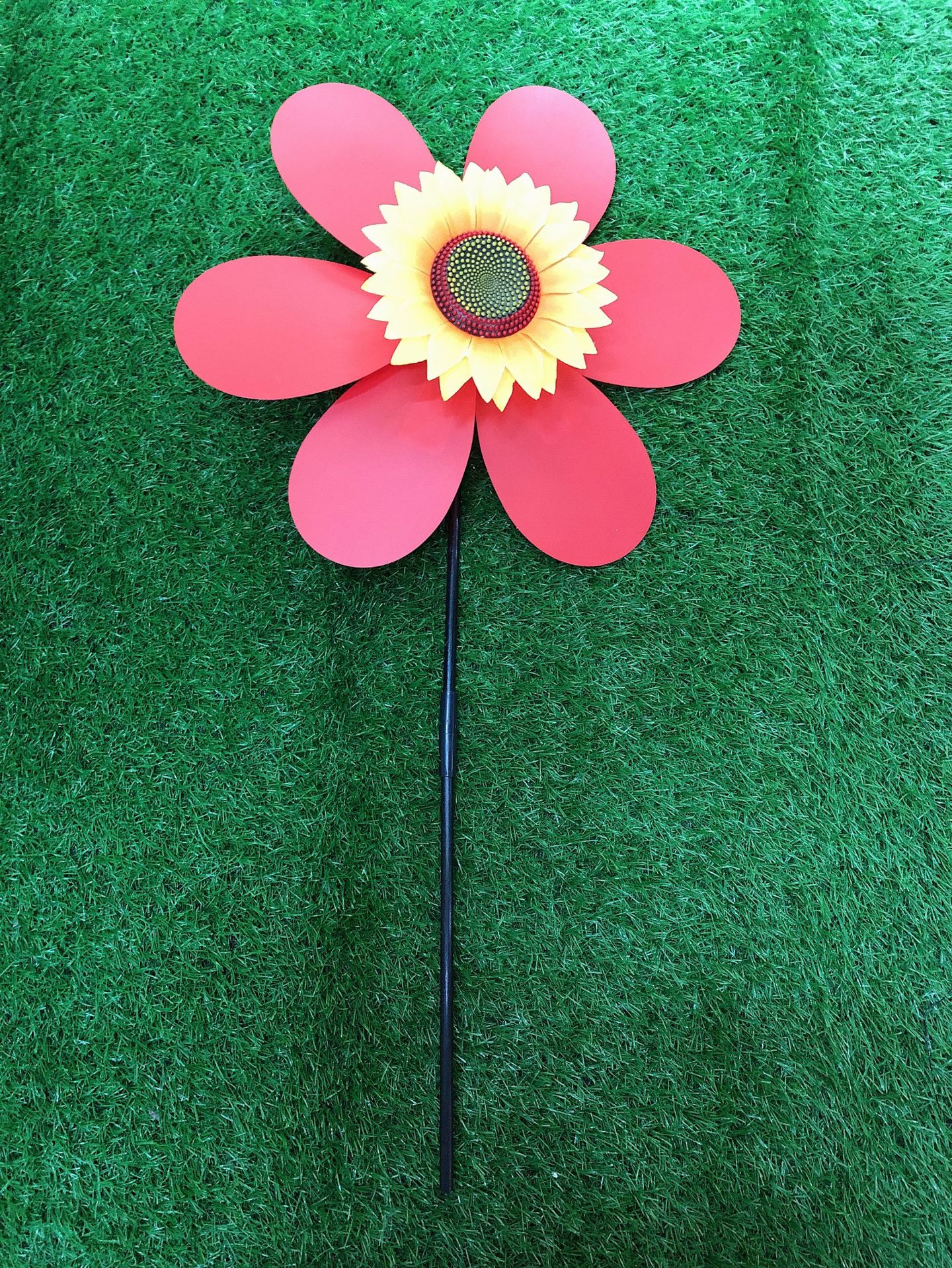 Pastoral Style Hand Windmill Pp Plastic round Leaf SUNFLOWER Park Kindergarten Display SUNFLOWER Windmill