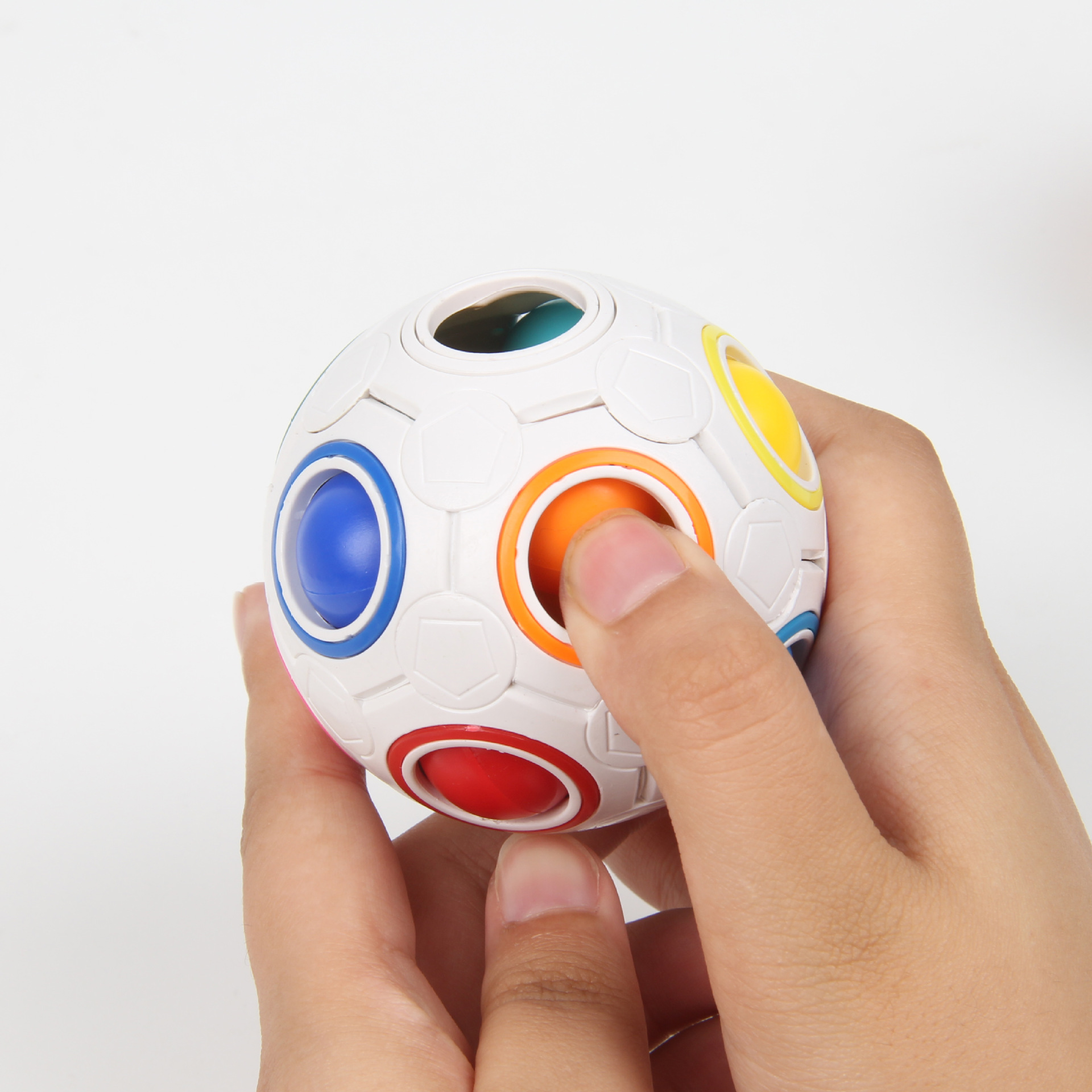 Cross-Border Toys Educational Small Football 12-Hole Decompression Intelligence Toys Fingertip Cube Magic Rainbow Ball