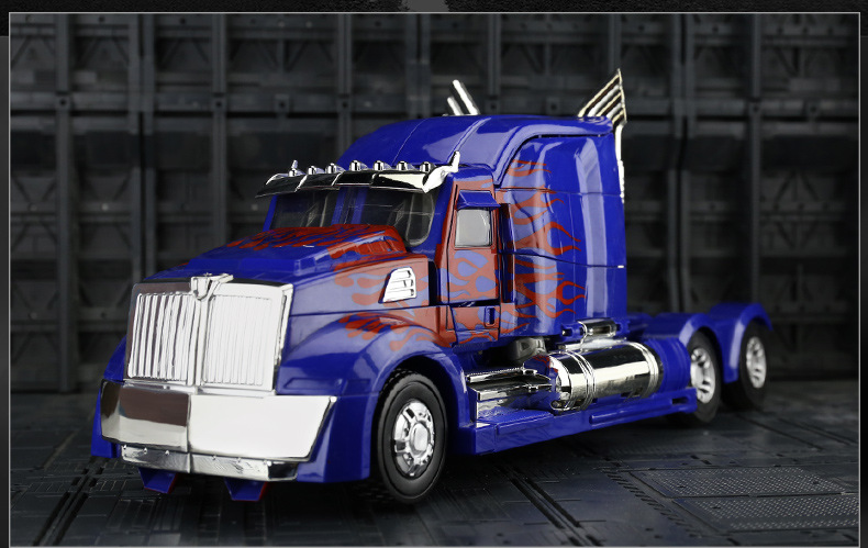 Jinjiang Transformers Toys 5 Optimus Hornet God of War Car Robot Model Toy Children Boys' Toys