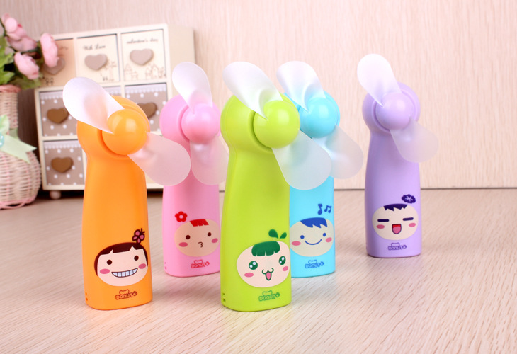Cartoon electric fan mini handheld usb fan kava yi portable summer toy beach for children and students