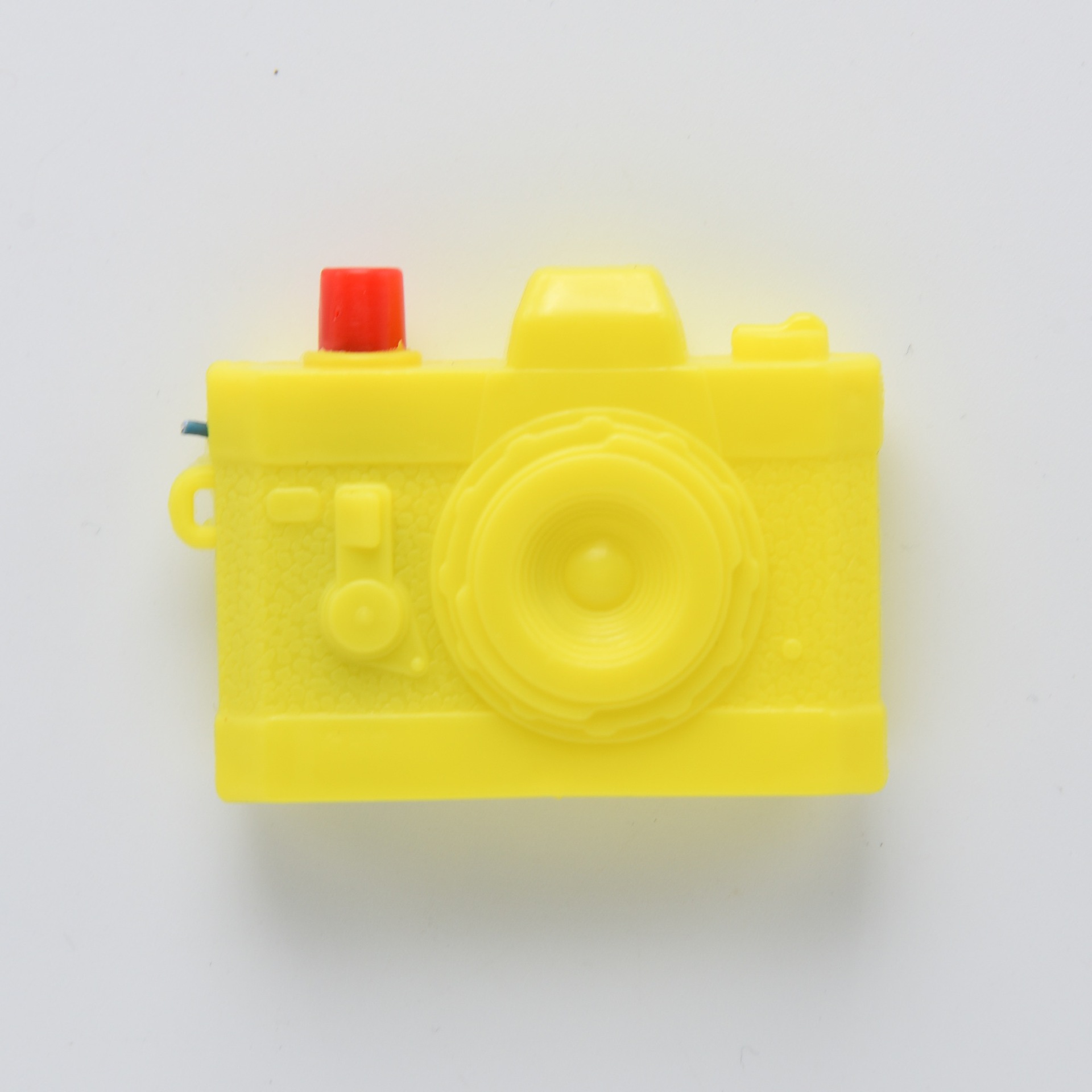 Children's toy stands sell electric cameras for April fool's day pranks around campus Children's toy stands sell electric cameras for April fool's day pranks around campus