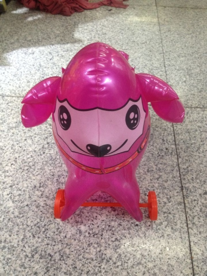 Inflatable toys children toy animals pulling small wheels with pull rope