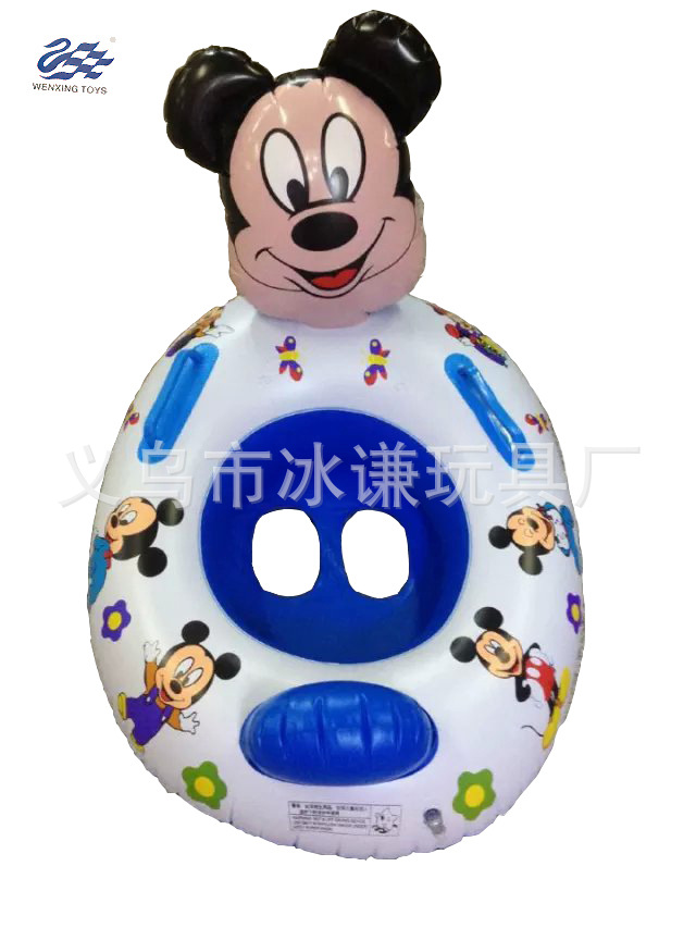 Toys and children's inflatable toys to take the lead in the swimming circle of the yacht. Toys and children's inflatable toys to take the lead in the swimming circle of the yacht.