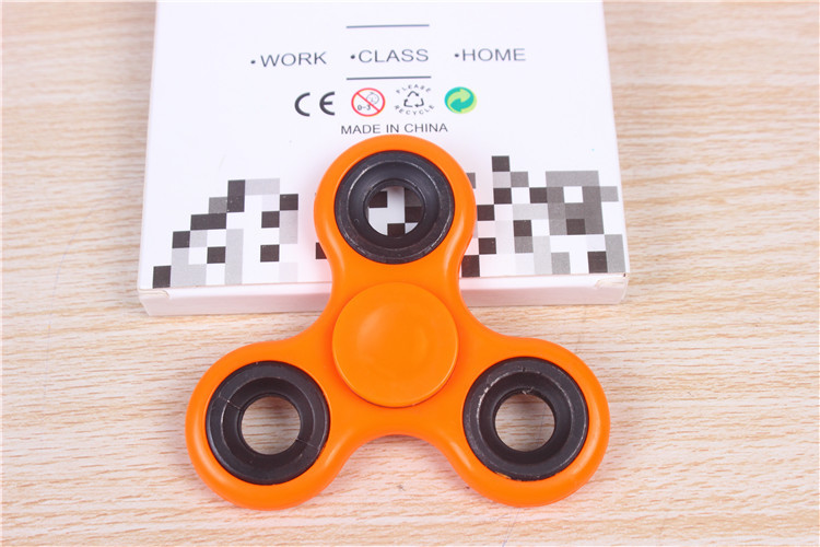 Fingertip Gyro Three-Leaf Gyro Finger Toy Pressure-Reducing Creative Toy Color Hand Spinner Wholesale Fingertip Gyro Three-Leaf Gyro Finger Toy Pressure-Reducing Creative Toy Color Hand Spinner Wholesale
