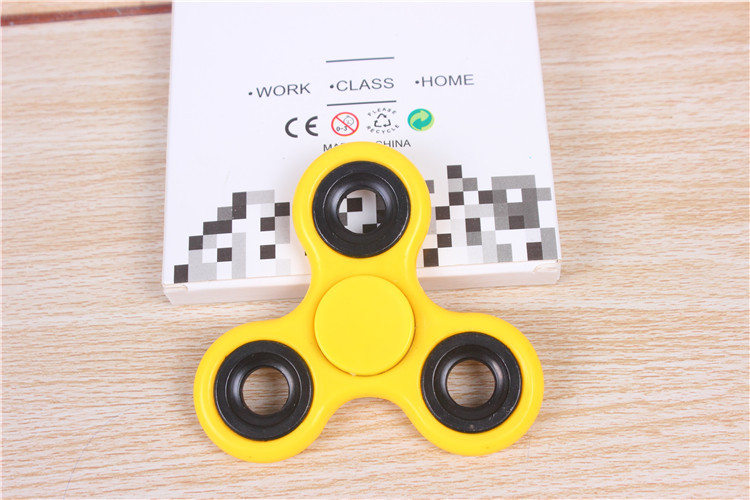 Fingertip Gyro Three-Leaf Gyro Finger Toy Pressure-Reducing Creative Toy Color Hand Spinner Wholesale Fingertip Gyro Three-Leaf Gyro Finger Toy Pressure-Reducing Creative Toy Color Hand Spinner Wholesale