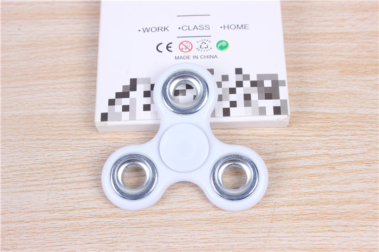 Fingertip Gyro Three-Leaf Gyro Finger Toy Pressure-Reducing Creative Toy Color Hand Spinner Wholesale Fingertip Gyro Three-Leaf Gyro Finger Toy Pressure-Reducing Creative Toy Color Hand Spinner Wholesale