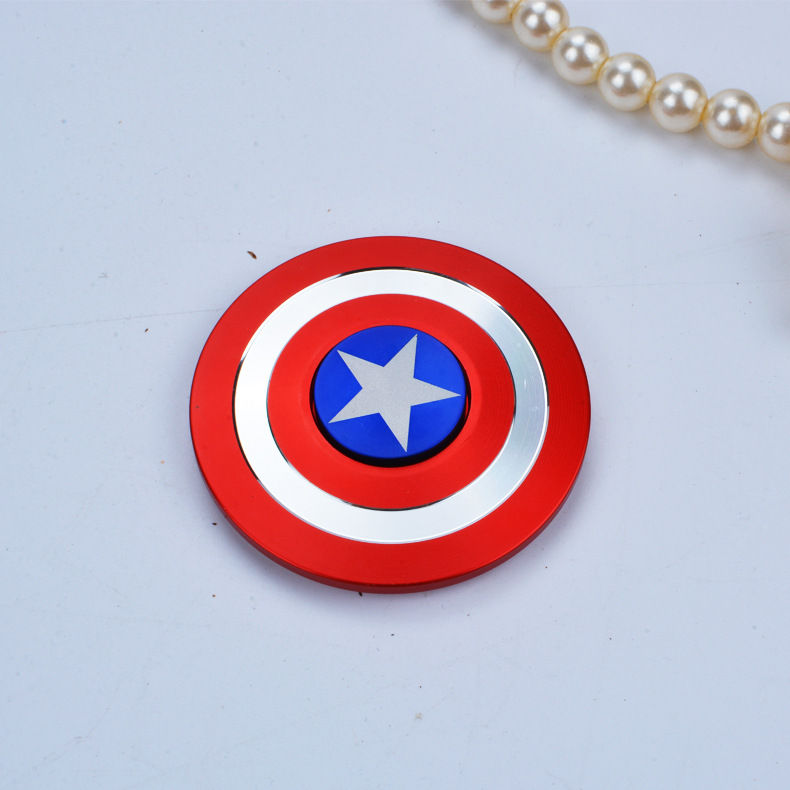 The new captain America's fingertip gyro metal decompressor refers to a spiral of cool creative toy gyro wholesale.