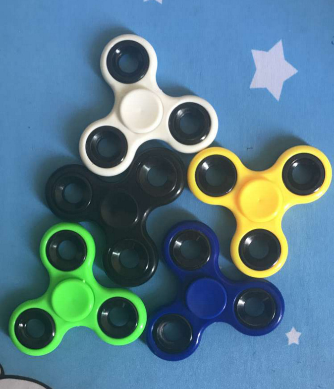 Innovative triangular fingertip toy fingertip gyro toy luminescent finger gyro multi-color fingertip gyro style