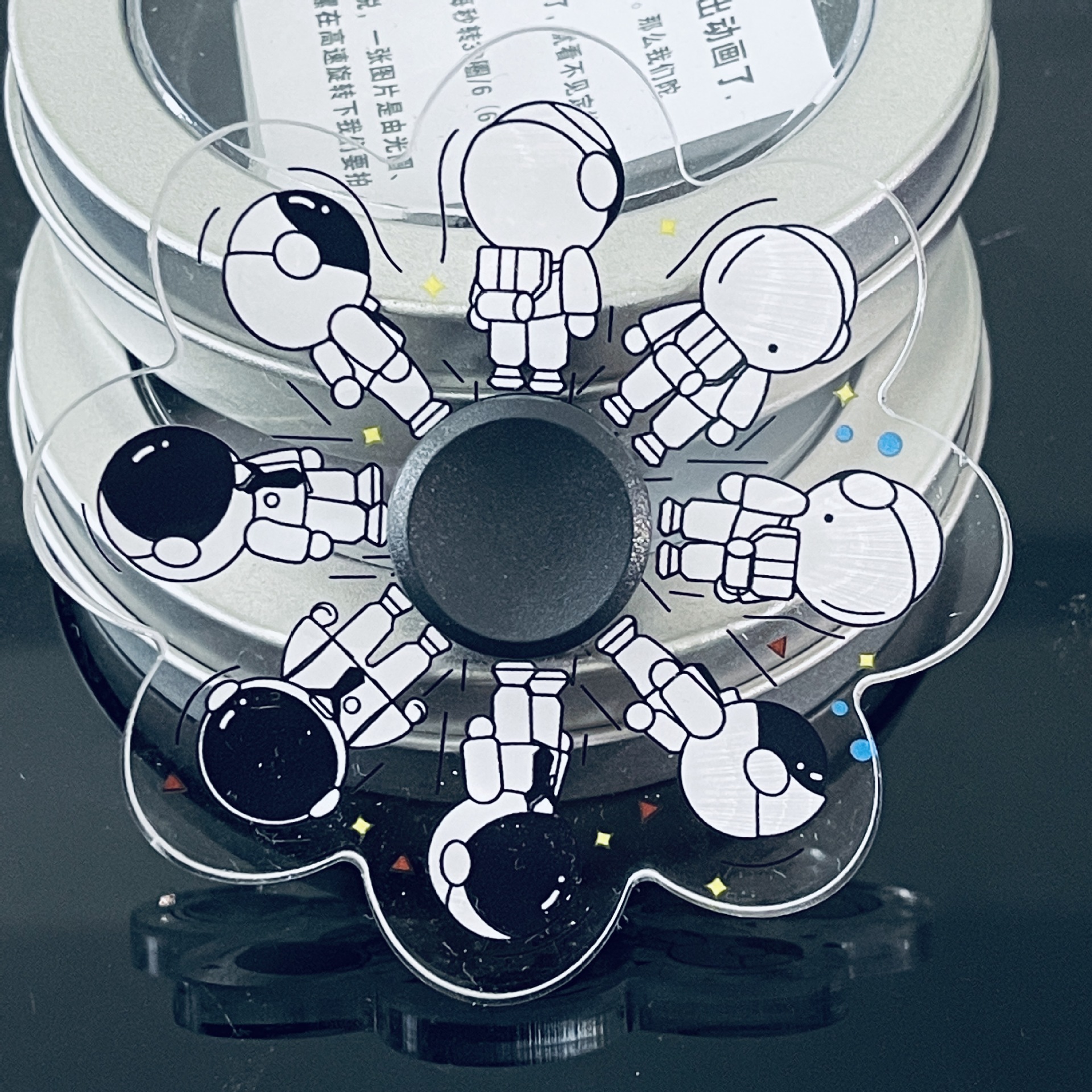 Tiktok's Same Naruto Fingertip Gyro Naruto Sasuke Dynamic Gyro Hand Spinner Tiktok's Same Naruto Fingertip Gyro Naruto Sasuke Dynamic Gyro Hand Spinner